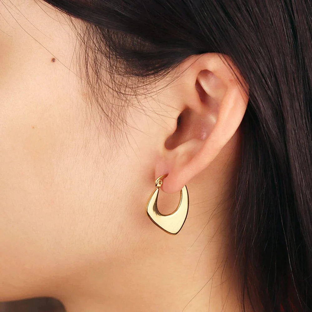 LOVER'S TEMPO: LILA HOOP EARRINGS