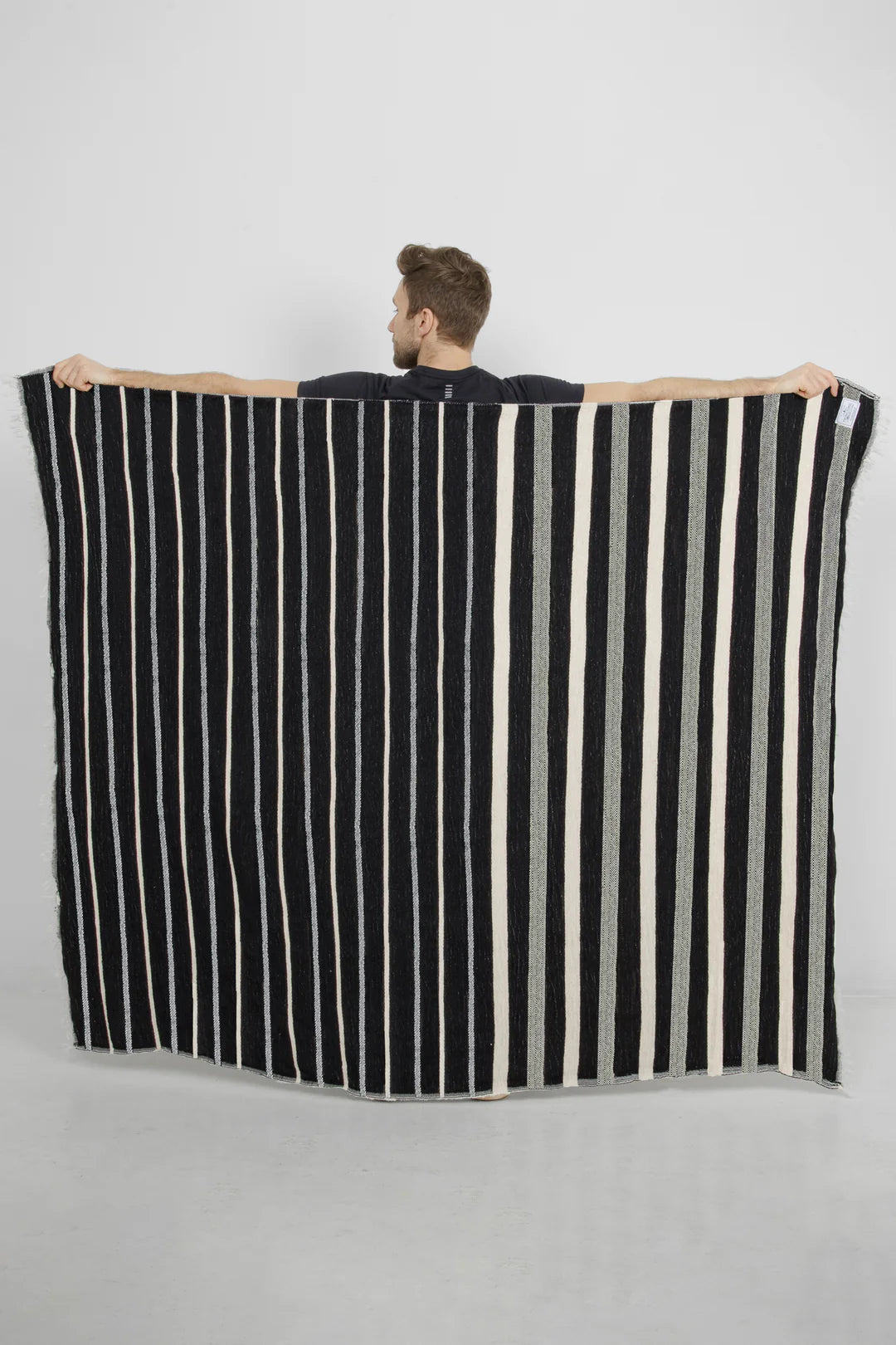 THE WINSLOW STRIPE FLEECE THROW