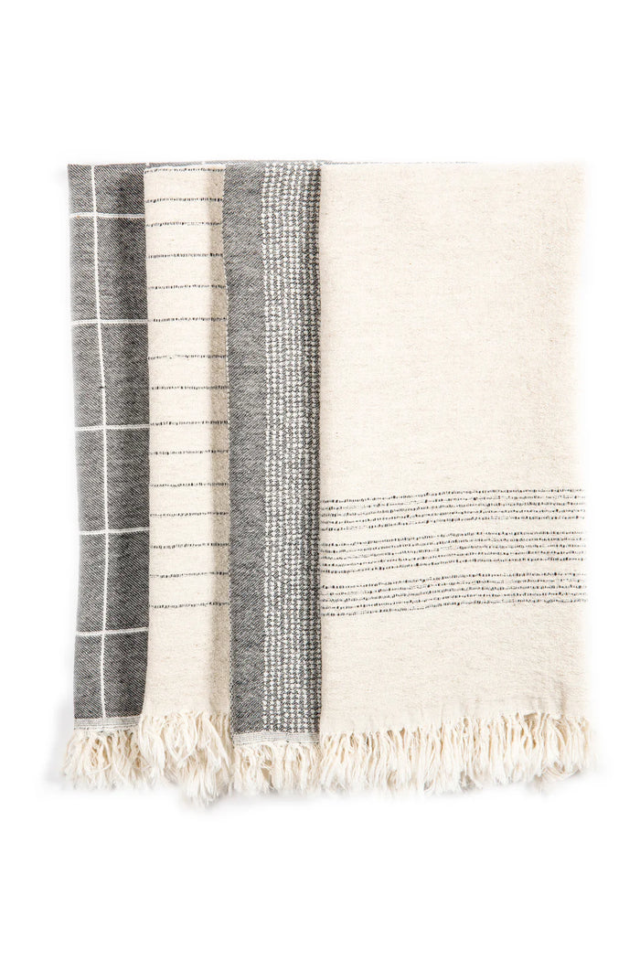THE ALLURE KITCHEN TOWEL SET OF 4