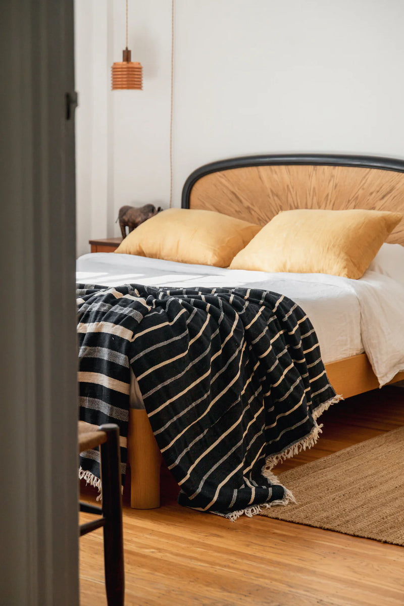 THE WINSLOW STRIPE FLEECE THROW