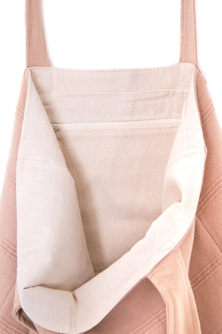 THE TRAVELER TOTE